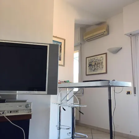 Paul Belvedere 科莫