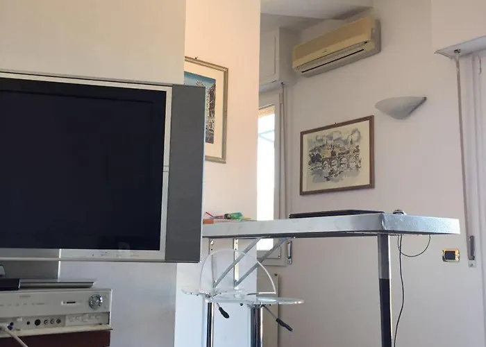 Paul Belvedere 科莫